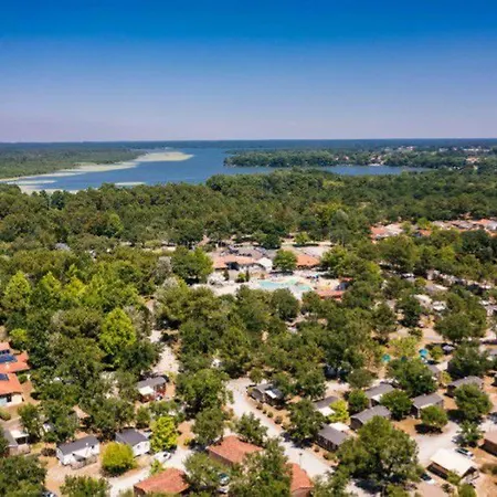 Mobil Pour 7 Pers Avec Terrasse A - Api-1-52-418 *