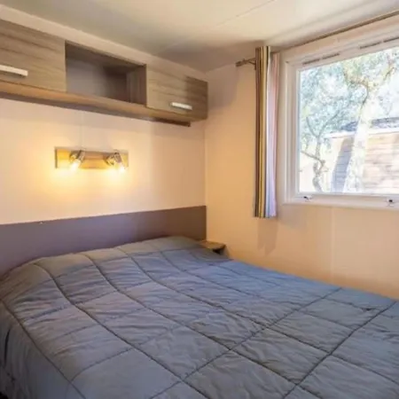 キャンプ場 Mobil Pour 7 Pers Avec Terrasse A - Api-1-52-418 *