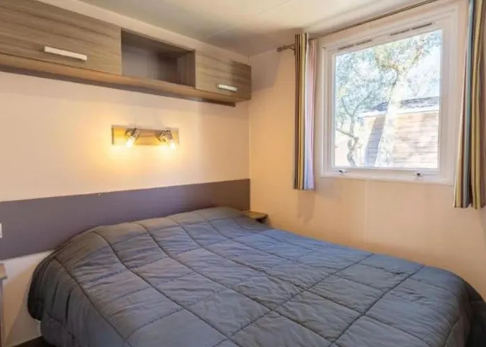 Κάμπινγκ Mobil Pour 7 Pers Avec Terrasse A - Api-1-52-418 *