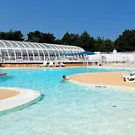 Camping Mobil Pour 7 Pers Avec Terrasse A - Api-1-52-418 Soustons