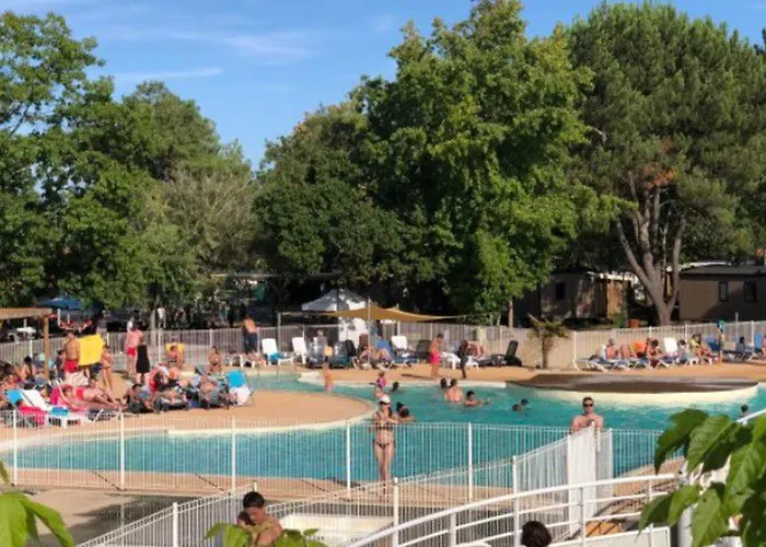 Camping Mobil Pour 7 Pers Avec Terrasse à - Api-1-52-418 Soustons