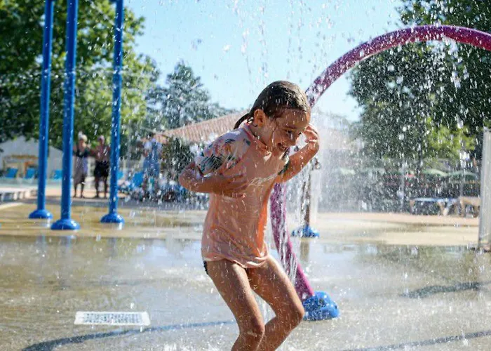 Mobil Pour 7 Pers Avec Terrasse à - Api-1-52-418 Camping Soustons